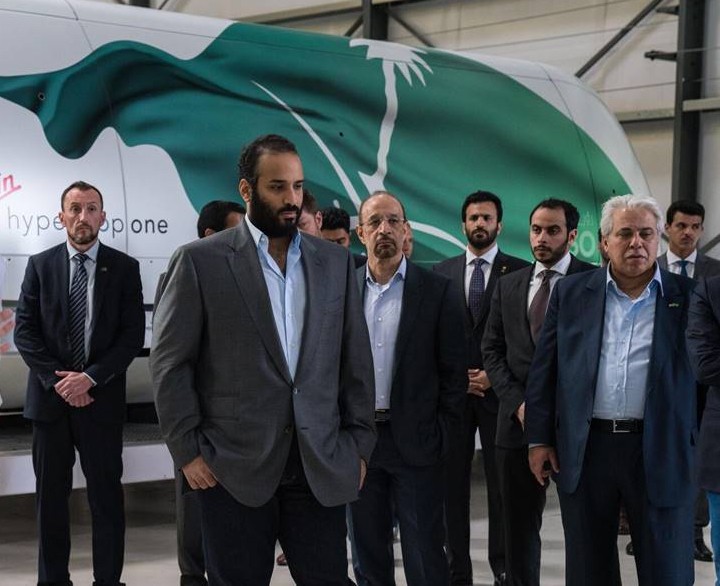 Mohammed bin Salman with Virgin Hyperloop One pod bearing Saudi green flag